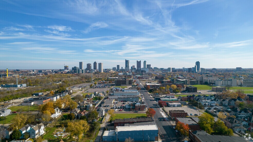 More Photos Of 1022 W Broad St, Columbus Storefront Retail Office For Lease