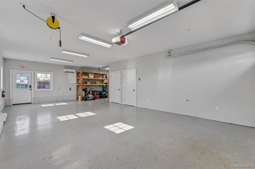 More Photos Of 365 Ann St, Newburgh Office For Sale