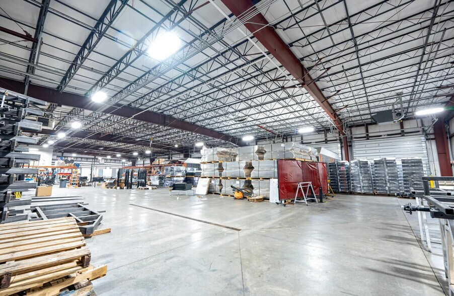 More Photos Of 382 American Ave, Jerome Warehouse For Lease