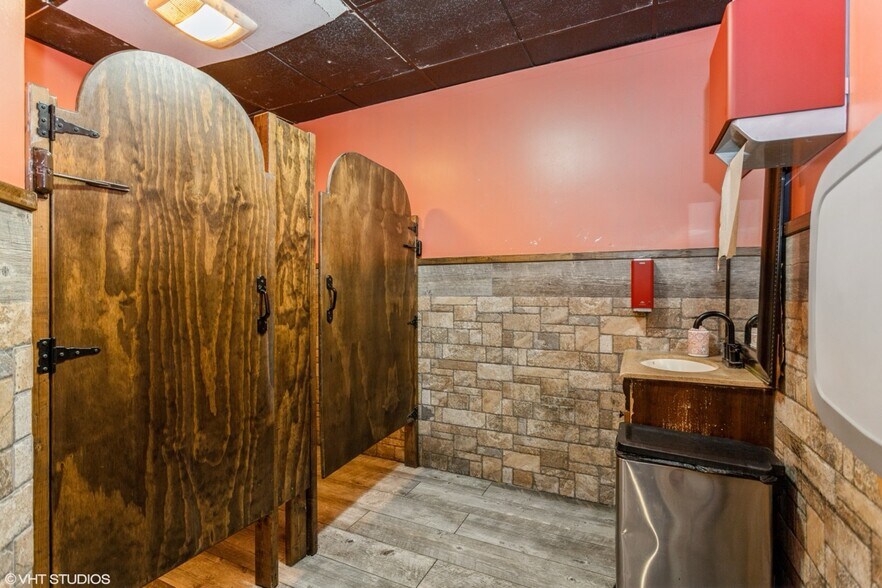 More Photos Of 84 Washington St, Norwalk General Retail For Sale