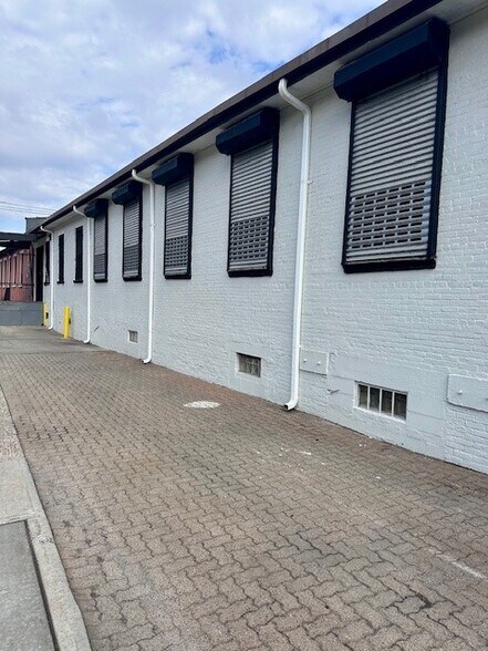 More Photos Of 430 Nepperhan Ave, Yonkers Warehouse For Lease
