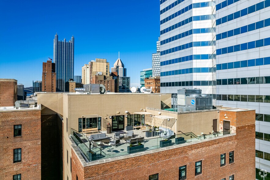 More Photos Of 453 Blvd of the Allies, Pittsburgh Hotel For Lease