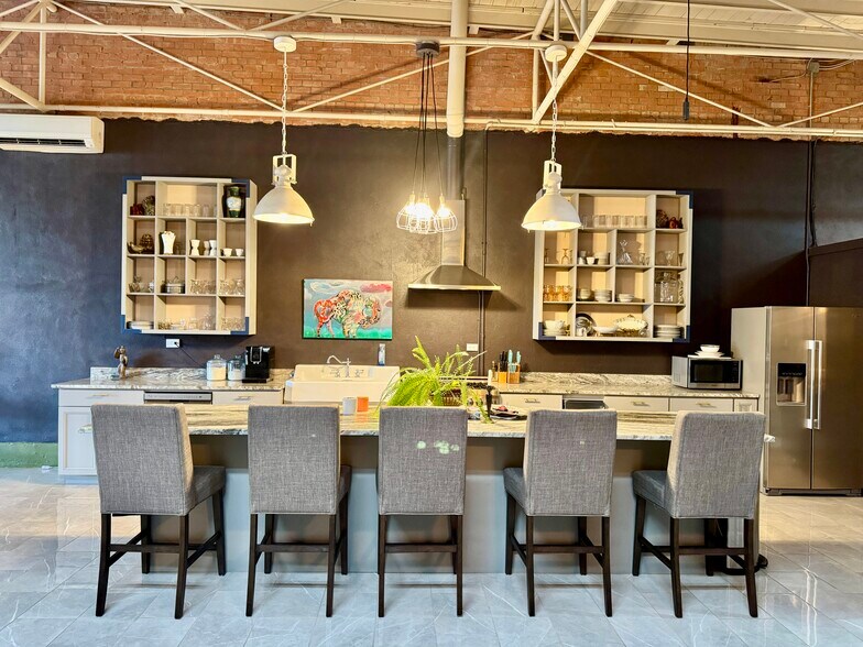 More Photos Of 912 N Main St, Jennings Office Residential For Sale