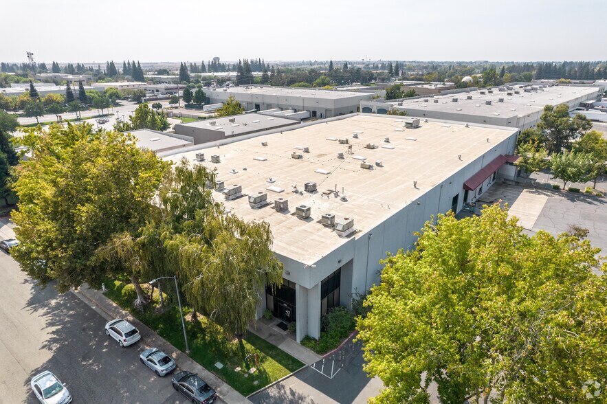 More Photos Of 11370 Sunrise Park Dr, Rancho Cordova Warehouse For Sale