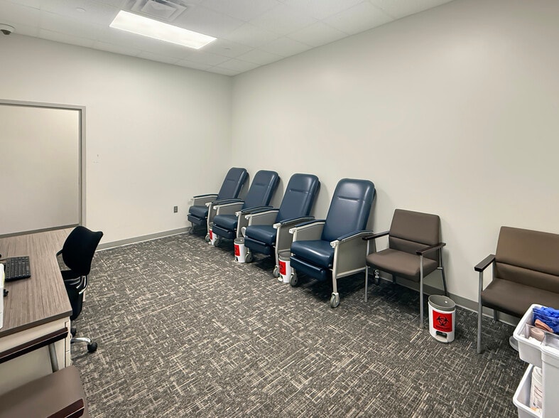 More Photos Of 4280 Watermelon Rd, Northport Office For Sale