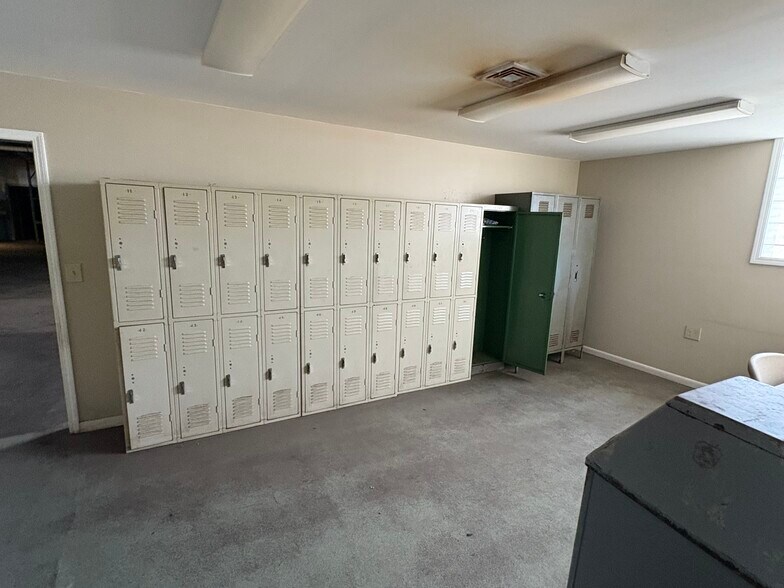 More Photos Of 955 Military Rd, Buffalo Industrial For Sale