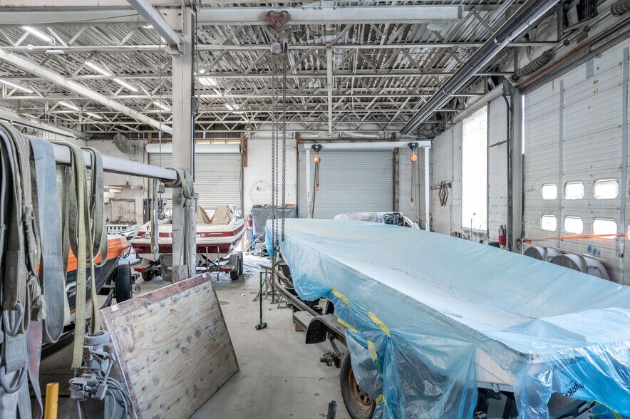 More Photos Of 126 Wilmer Ave, Cincinnati Industrial For Sale