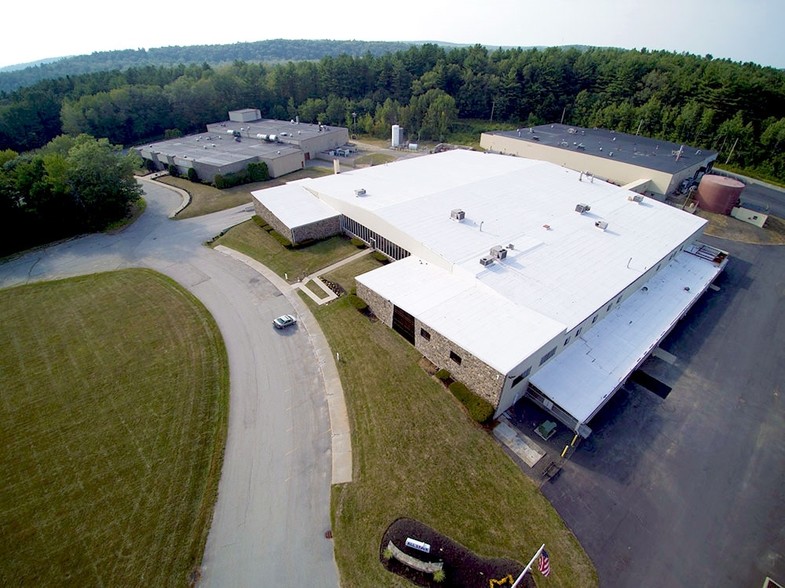 More Photos Of 660 Main St, Sturbridge Warehouse For Lease