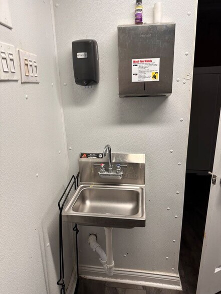 More Photos Of 12323 Maple St, Bear Lake Storefront Retail Residential For Sale