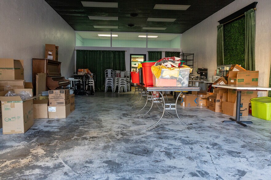 More Photos Of 112-118 SW 6th Ave, Amarillo Storefront For Lease