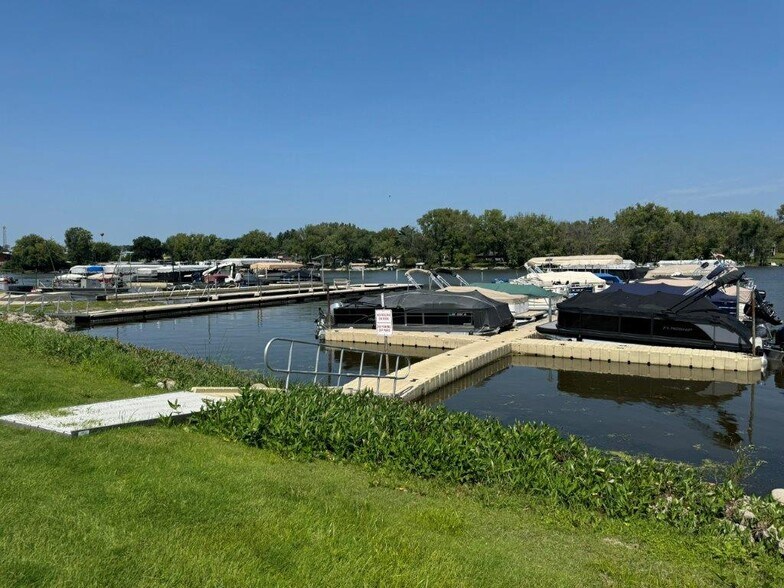 More Photos Of 807 E Harbor Rd, Milton Marina For Sale