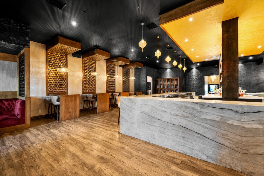 More Photos Of 7039 Greenleaf Ave, Whittier Restaurant For Sale