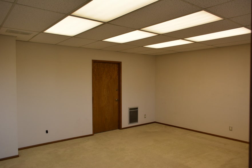 More Photos Of 121-125 W El Portal, San Clemente Office For Lease