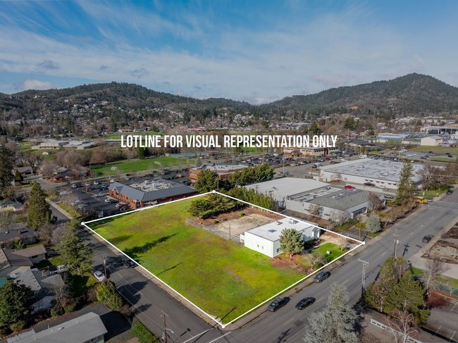 More Photos Of 1596 NW Washington Blvd, Grants Pass Industrial For Sale