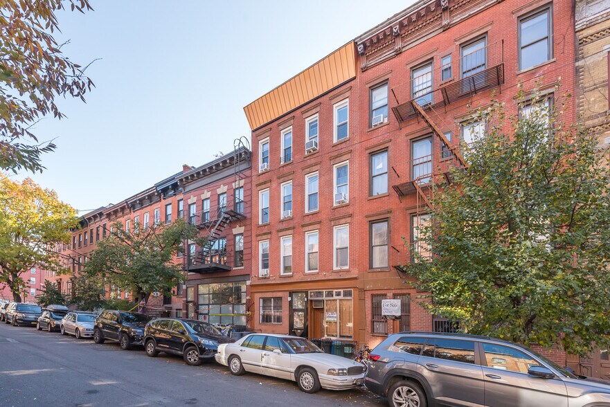 More Photos Of 106 President St, Brooklyn Apartments For Sale