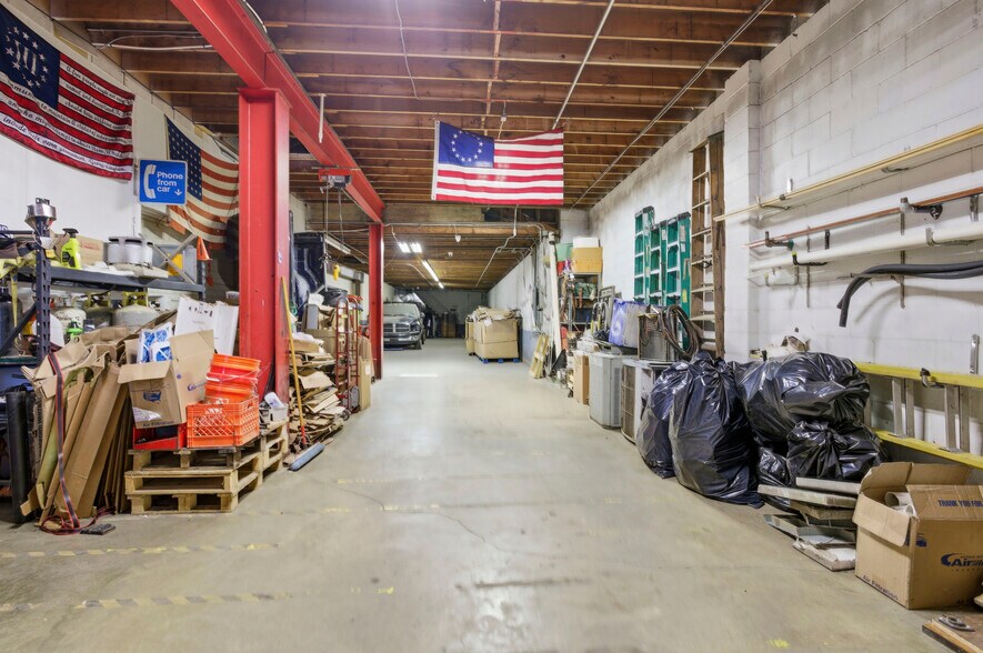 More Photos Of 238 Clifton Ave, Collingdale Light Distribution For Sale