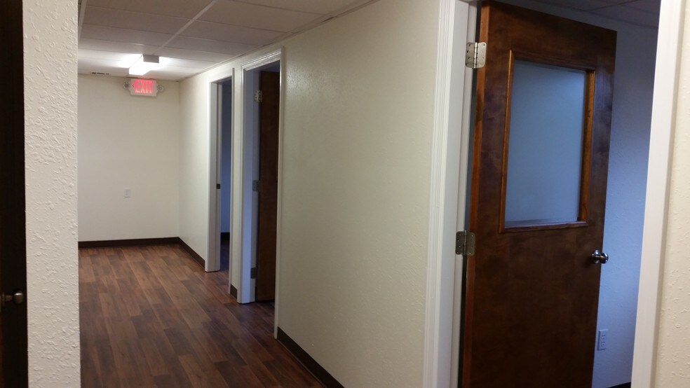 More Photos Of 809 College St, Shreveport Office For Sale