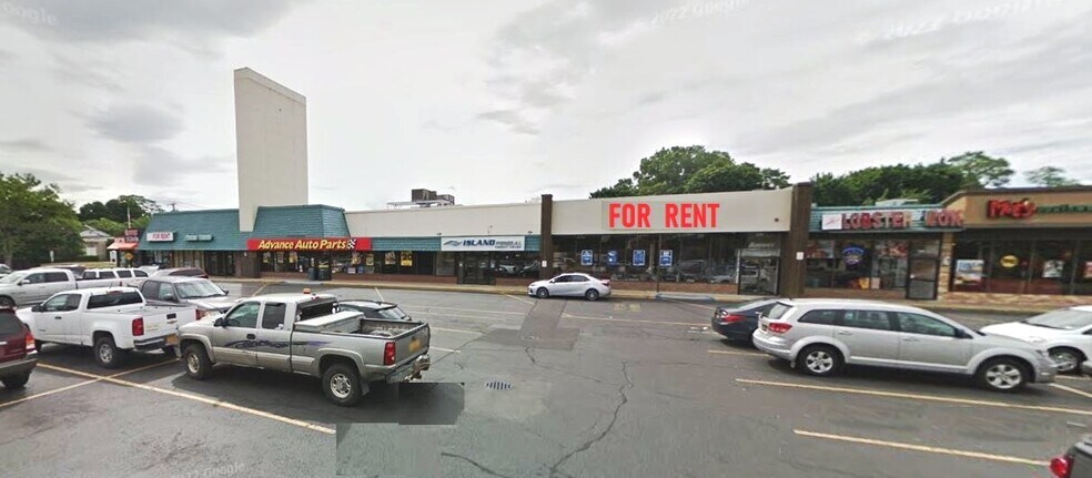 More Photos Of 1051-1081 Old Country Rd, Riverhead General Retail For Lease
