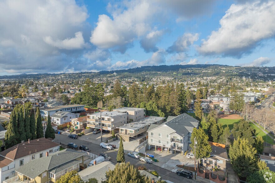 More Photos Of 4124 Lyon Ave, Oakland Apartments For Sale
