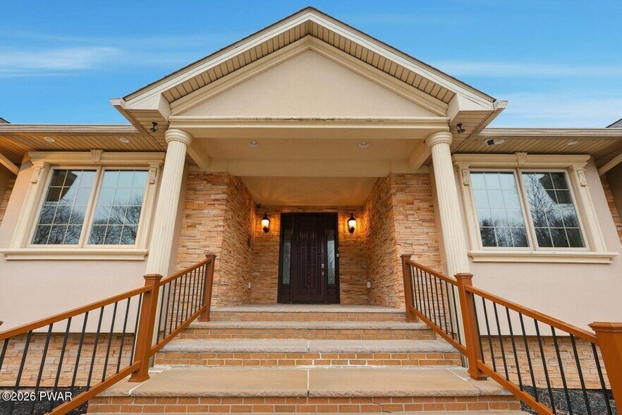 More Photos Of 738 Route 196, Tobyhanna Office For Sale