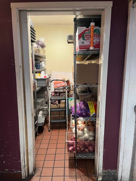 More Photos Of 1501 Solano Ave, Albany Restaurant For Sale