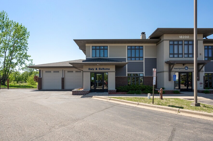 More Photos Of 18200 45th Ave N, Plymouth Office Residential For Lease