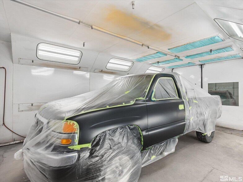 More Photos Of 810 W 6th St, Winnemucca Flex For Sale