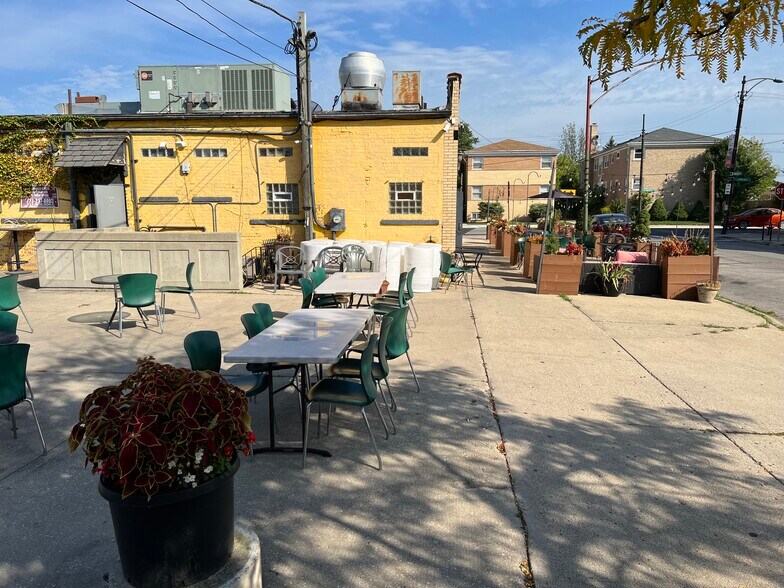 More Photos Of 5901 W Lawrence Ave, Chicago Freestanding For Sale