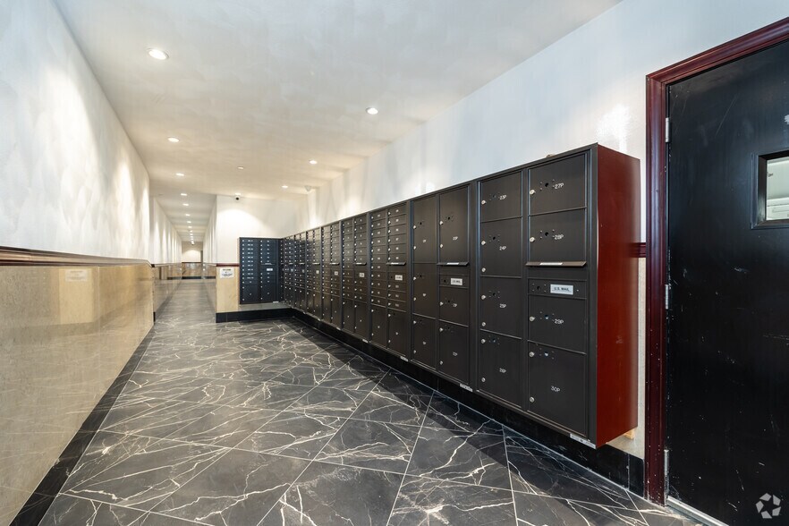 More Photos Of 3681 Lindell Blvd, Saint Louis Multifamily For Sale