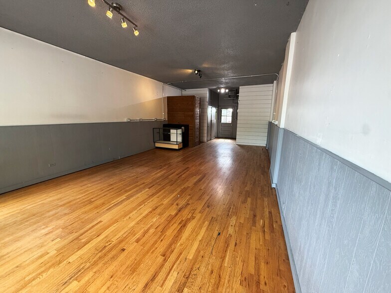 More Photos Of 2375-2395 S Downing St, Denver Freestanding For Lease