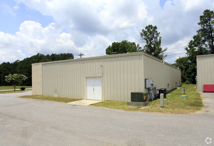 More Photos Of 2128 Cainhoy Rd, Huger Showroom For Lease