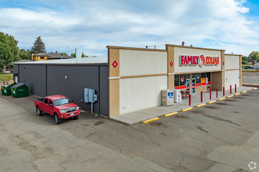 More Photos Of 217 Spruce St, La Jara Freestanding For Sale