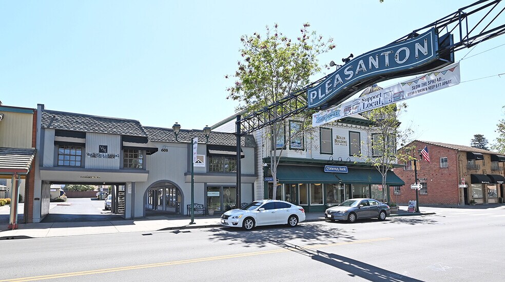 Primary Photo Of 608 Main St, Pleasanton Storefront Retail Office For Lease