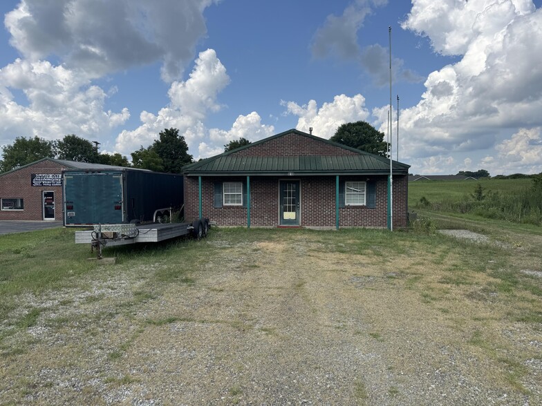 Primary Photo Of 818 Morton Ave, Bardstown Manufacturing For Sale