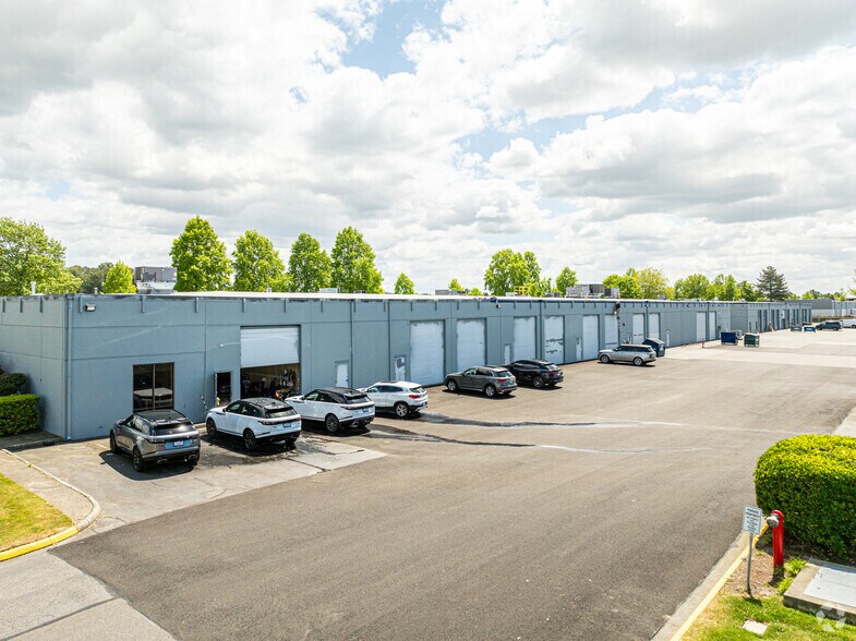 More Photos Of 1017-1045 Andover Park E, Tukwila Unknown For Lease