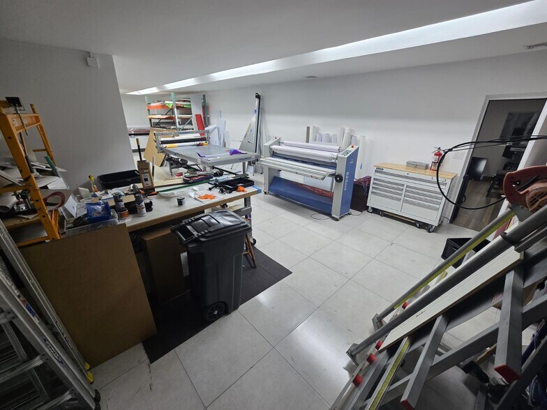 More Photos Of 525 State Road 7, Margate General Retail For Sale