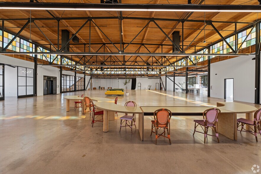 More Photos Of 1451-1473 E 4th St, Los Angeles Office For Lease