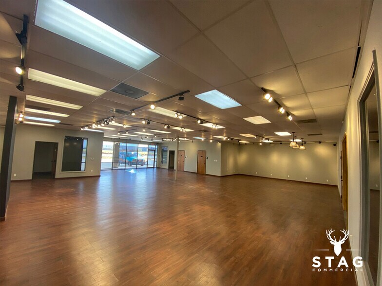 More Photos Of 3801 N Interstate 35, Denton Storefront Retail Office For Lease