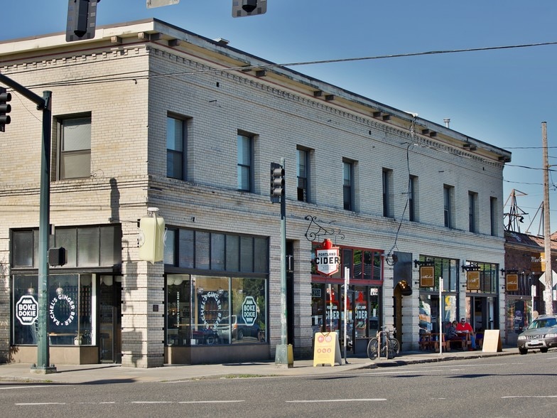 More Photos Of 3632-3646 SE Hawthorne Blvd, Portland Storefront Retail Residential For Sale