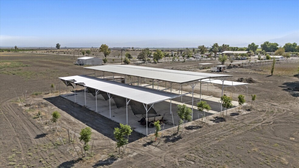 More Photos Of 8661 Herring Rd, Bakersfield Land For Sale