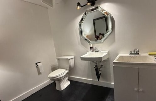 More Photos Of 102 N Main St, Galena Storefront Retail Office For Lease