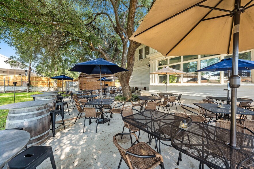 More Photos Of 312 N Central Ave, Cameron Restaurant For Sale