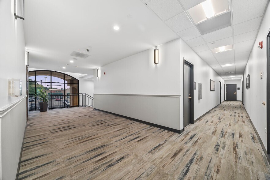 More Photos Of 18801 E Mainstreet, Parker Medical For Sale