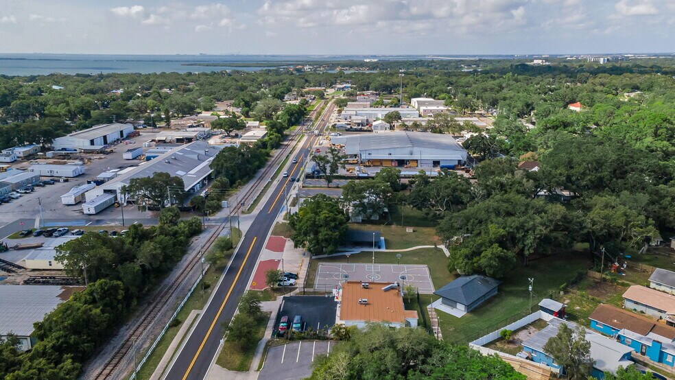 More Photos Of 605 9th Ave N, Safety Harbor Freestanding For Sale