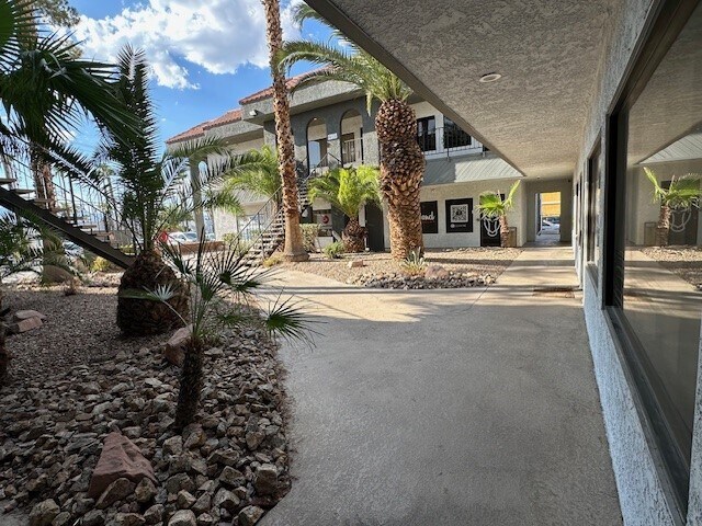 More Photos Of 3160 S Valley View Blvd, Las Vegas Medical For Lease