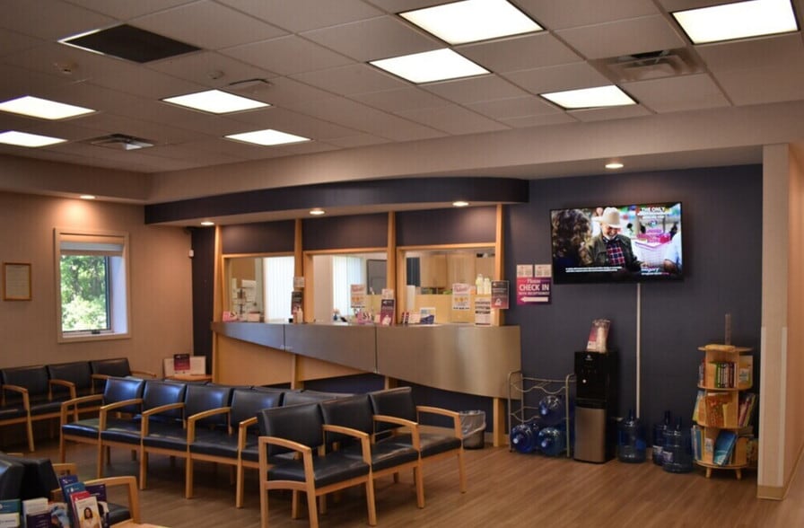 More Photos Of 118 N Country Rd, Port Jefferson Medical For Sale