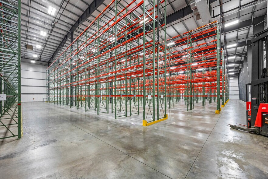 More Photos Of 80 Davis Pky, Clyde Warehouse For Sale