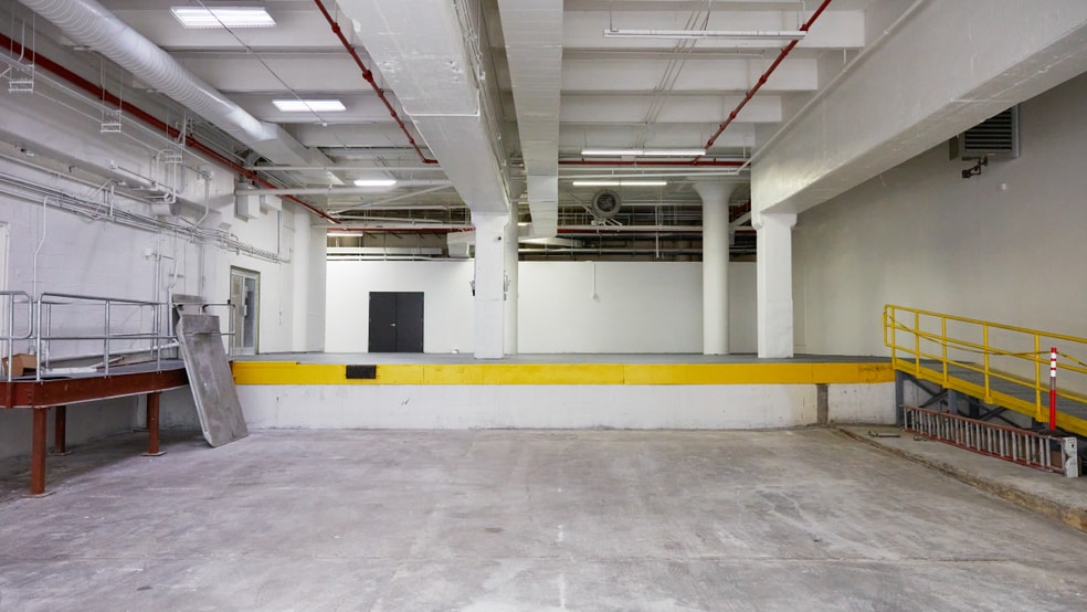 More Photos Of 31-00 47th Ave, Long Island City Industrial For Lease