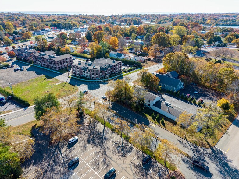 More Photos Of 93 Elm St, Old Saybrook Restaurant For Lease