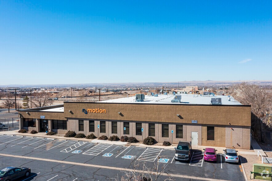 More Photos Of 5741 Midway Park Pl NE, Albuquerque Flex For Lease